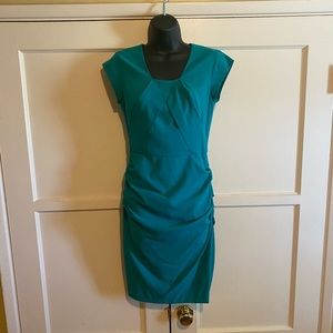 BCBGMaxAzria Green Cocktail Dress GORGEOUS SIZE 2